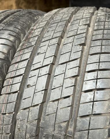 Continental Vanco 2 215/65 R15C