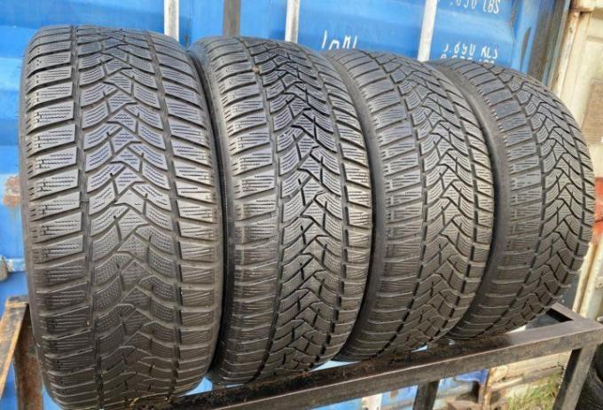 Dunlop Winter Sport 5 245/40 R18