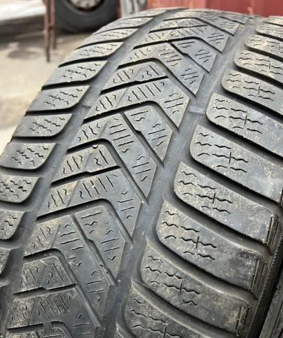 Pirelli Winter Sottozero 3 245/45 R18