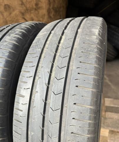 Continental ContiPremiumContact 5 215/65 R16