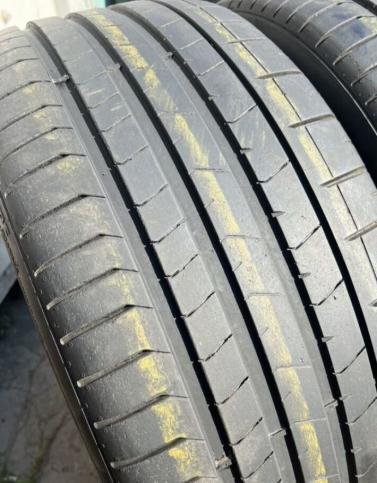 Pirelli P Zero PZ4 285/35 R23 и 325/30 R23