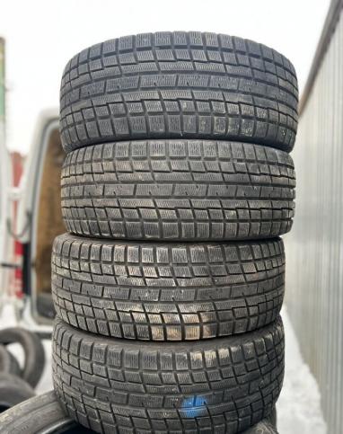 Yokohama Ice Guard IG30 205/55 R16