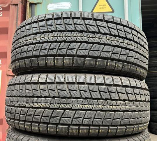 Dunlop Winter Maxx SJ8 265/70 R16