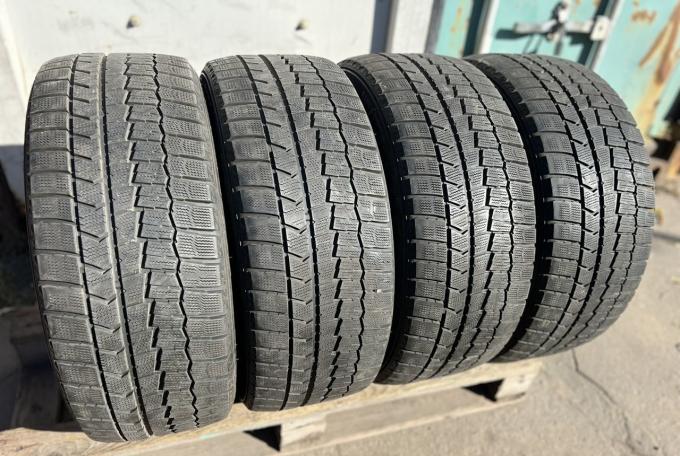 Dunlop Winter Maxx WM02 245/45 R18