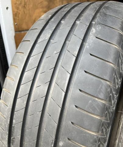 Bridgestone Turanza T005 225/55 R17