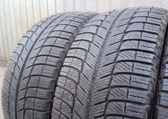 Michelin X-Ice 3 215/45 R17