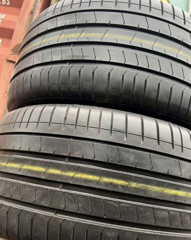 Pirelli P Zero PZ4 315/35 R21