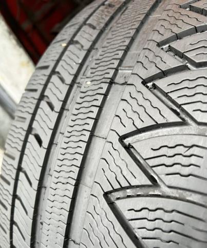 Michelin Pilot Alpin PA3 255/45 R18