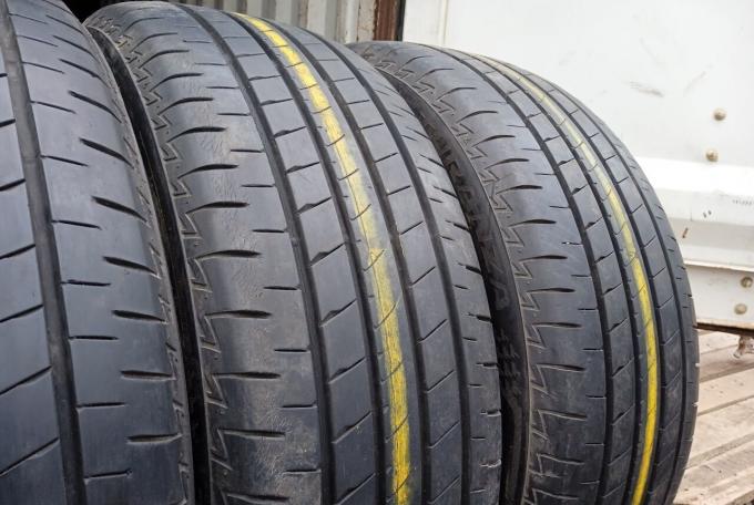 Bridgestone Turanza T005A 215/55 R17