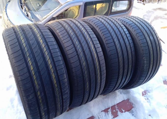 Michelin Primacy 4 245/45 R17