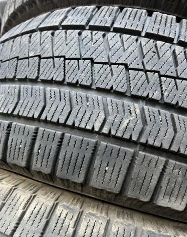 Bridgestone Blizzak VRX2 205/55 R16