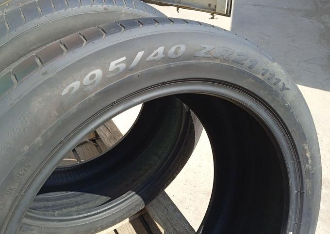 Pirelli P Zero 295/40 R21 21