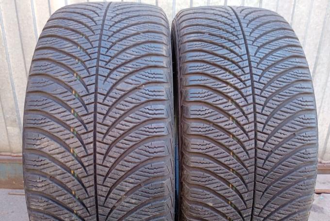 Goodyear Vector 4Seasons 225/45 R17