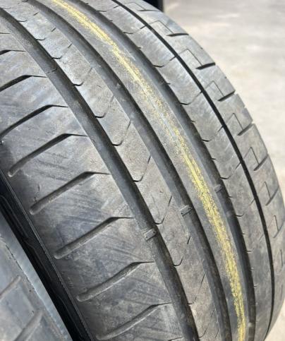 Pirelli P Zero PZ4 245/40 R18