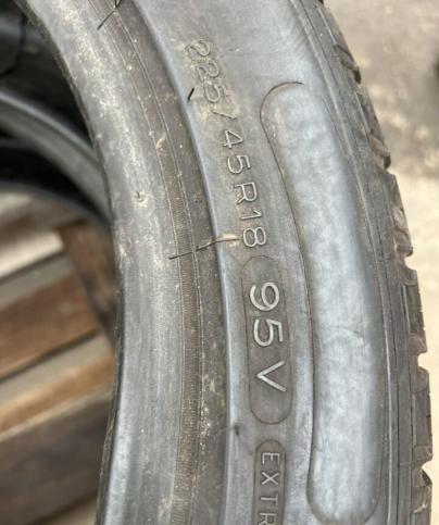 Michelin Pilot Alpin PA3 225/45 R18