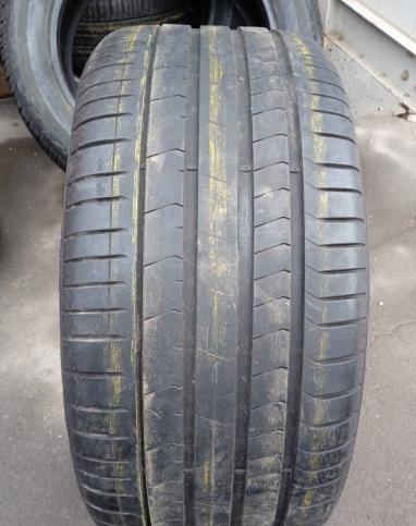 Pirelli P Zero PZ4 275/35 R21