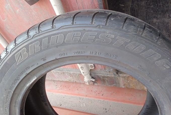 Bridgestone Potenza RE050A 225/55 R17