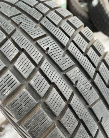 Yokohama Ice Guard IG30 205/55 R16