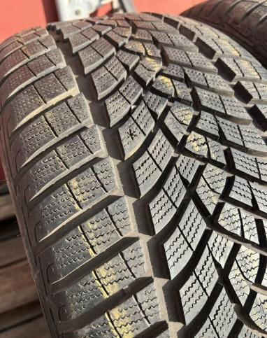 Goodyear UltraGrip Performance+ 265/40 R21