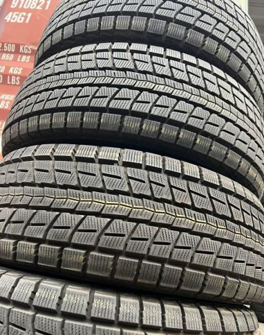 Dunlop Winter Maxx SJ8 265/70 R16