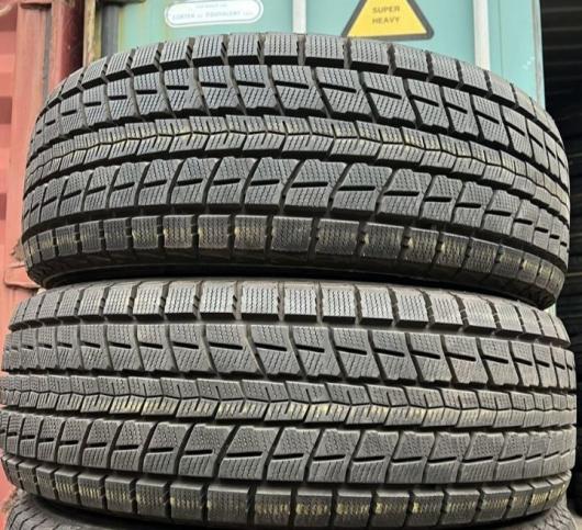 Dunlop Winter Maxx SJ8 265/70 R16