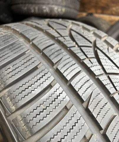 Hankook Winter I'Cept Evo W310 255/40 R19