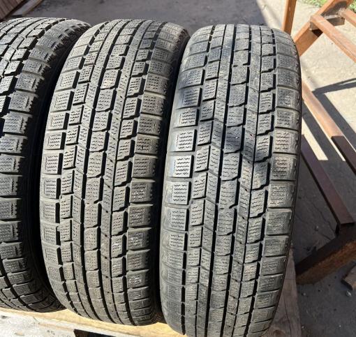 Dunlop Graspic DS3 215/60 R17