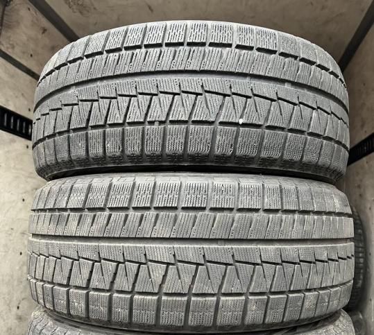 Bridgestone Blizzak Revo GZ 215/50 R17