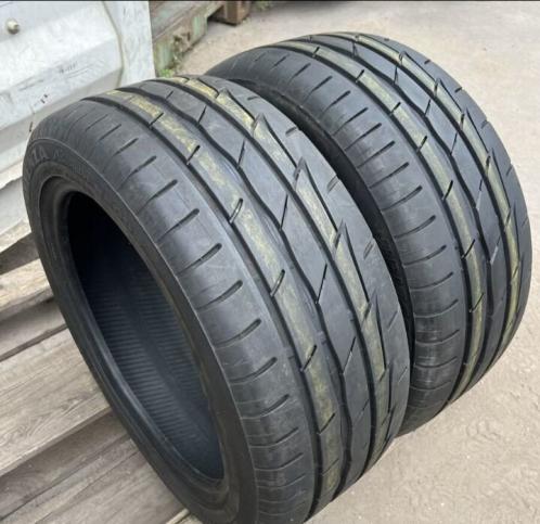 Bridgestone Potenza RE003 Adrenalin 235/45 R17