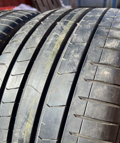 Pirelli P Zero PZ4 275/30 R21