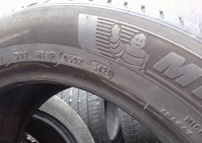 Michelin Primacy 4 235/50 R18