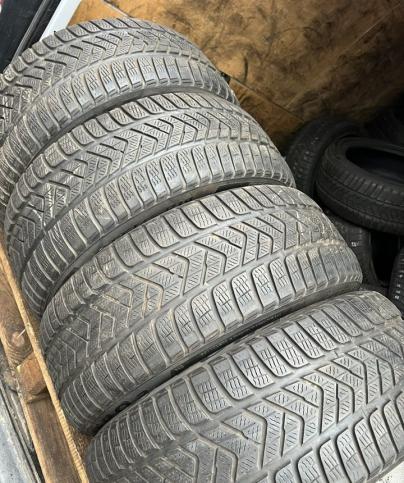 Pirelli Winter Sottozero 3 255/45 R19