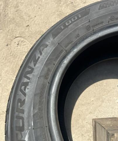 Bridgestone Turanza T001 215/60 R16