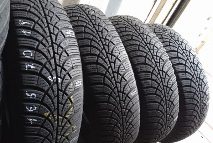 Goodyear UltraGrip 9 165/70 R14