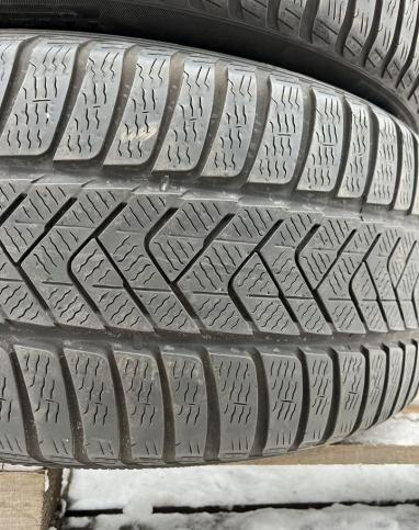 Pirelli Winter Sottozero 3 255/40 R20