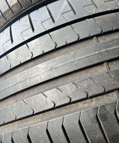 Pirelli P Zero PZ4 255/40 R20