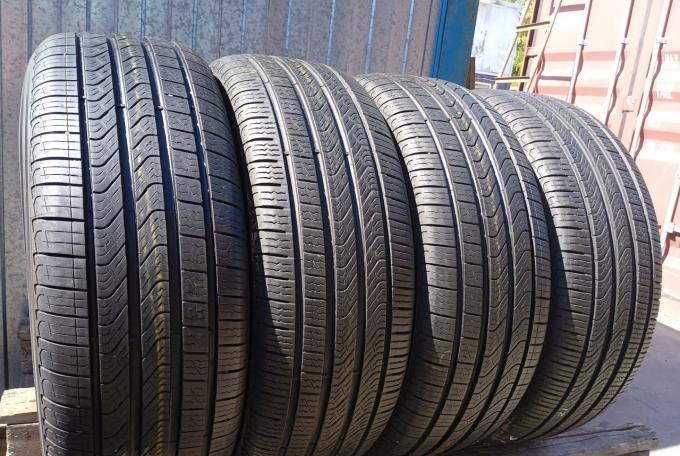 Pirelli P8FS 215/60 R16