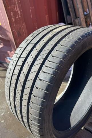 Pirelli P Zero PZ4 305/30 R20