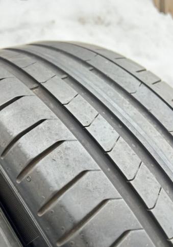 Pirelli P Zero PZ4 245/40 R21