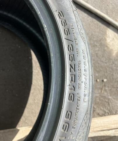 Syron Race 1 255/35 R19