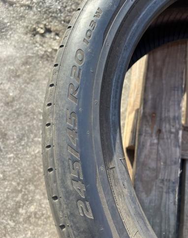 Pirelli P Zero PZ4 245/45 R20