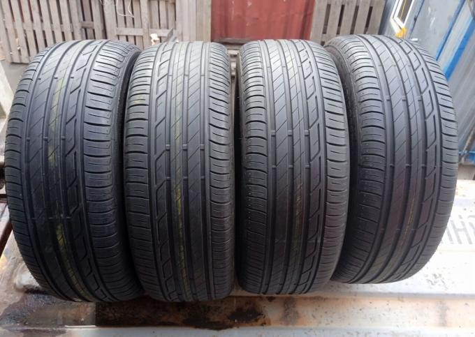 Bridgestone Turanza T001 215/60 R16