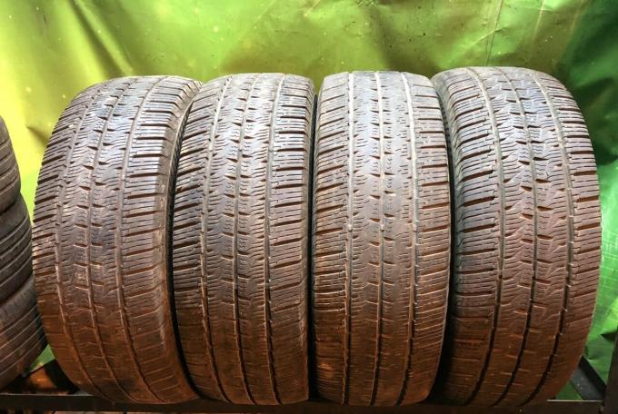 Continental VanContact 4Season 235/65 R16C