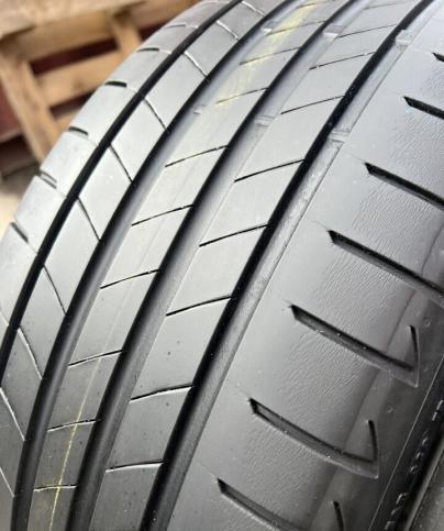 Bridgestone Turanza T005 225/40 R18