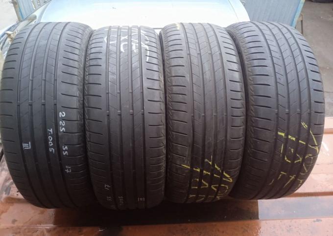 Bridgestone Turanza T005 225/55 R17