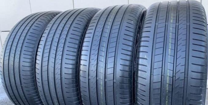 Bridgestone Alenza 001 285/50 R20