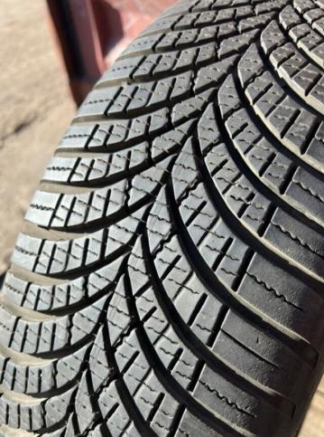 Goodyear Vector 4Seasons Gen-3 205/60 R16