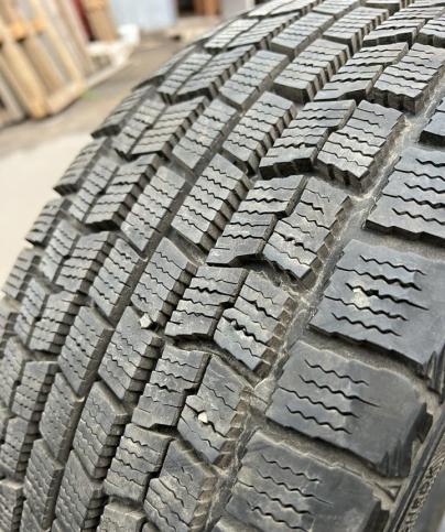 Goodyear Ice Navi Zea 225/45 R17