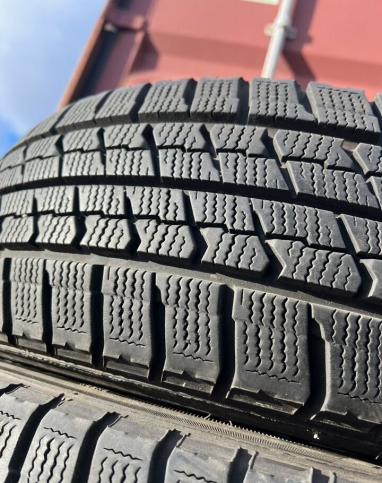 Goodyear Ice Navi Zea II 205/60 R16