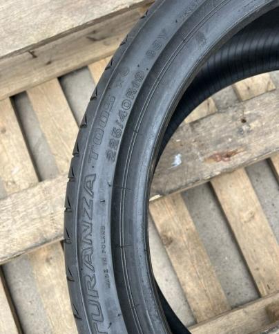 Bridgestone Turanza T005 225/40 R19